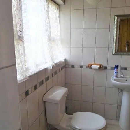 Serendipity Self Catering One Bedroom Apartment Despatch Exterior photo